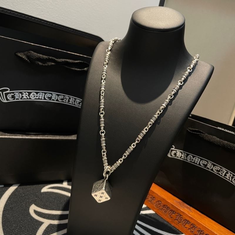 Ch*0me He**ts necklaces